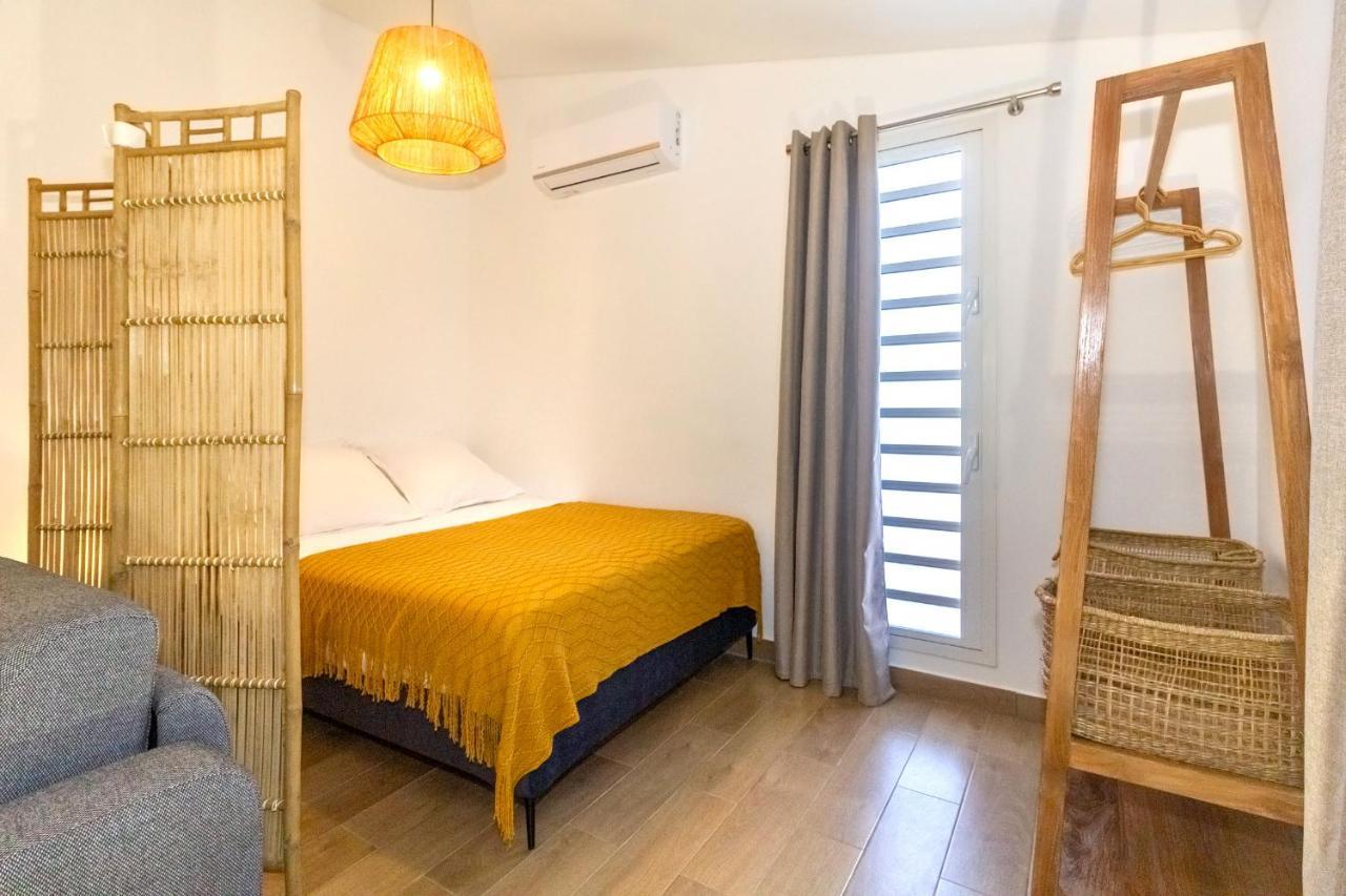 Idylle - Charmant Bungalow A 2 Pas Du Lagon La Saline Le Bains Dış mekan fotoğraf